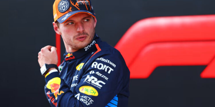 Verstappen revela problemas de visão após batida com Hamilton em 2021