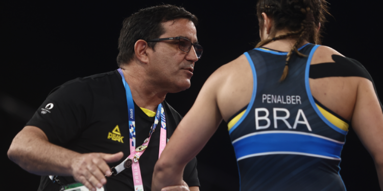 Giullia Penalber perde para chinesa e fica sem a medalha de bronze