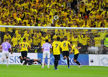 Benzema faz de letra e Al Ittihad vence Al Taawon