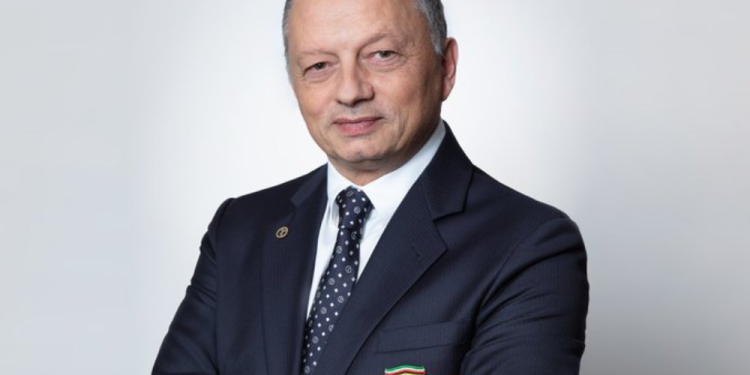 Chefe da Ferrari diz como levará a equipe de volta ao topo