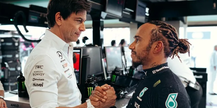 Toto Wolff diz que ele e Hamilton “se dão melhor do que nunca”