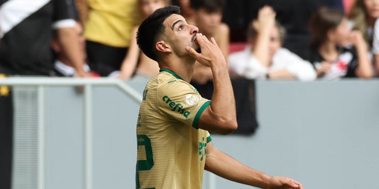 Palmeiras e Botafogo, cabeça a cabeça