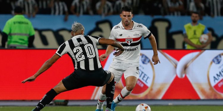 São Paulo e Botafogo jogam por vaga na semifinal da Libertadores