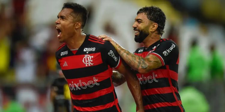 Flamengo sai na frente do Corinthians na semifinal da Copa do Brasil