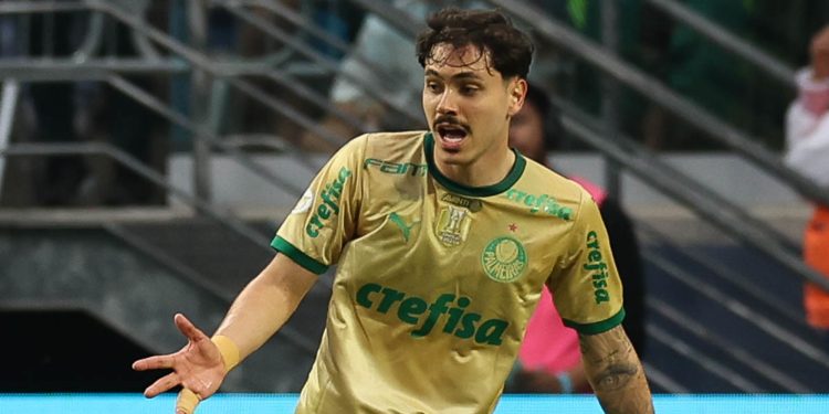 Maurício sofre lesão ligamentar no joelho e inicia tratamento no Palmeiras