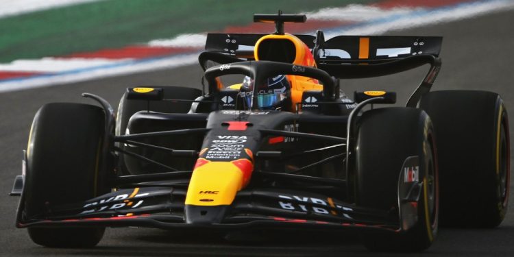 Verstappen vence sprint race nos EUA; Norris erra no fim e perde segundo lugar para Sainz