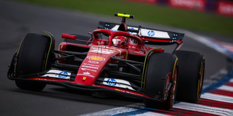 Sainz vence prova agitada no México; Norris aproveita erro de Leclerc e chega em segundo