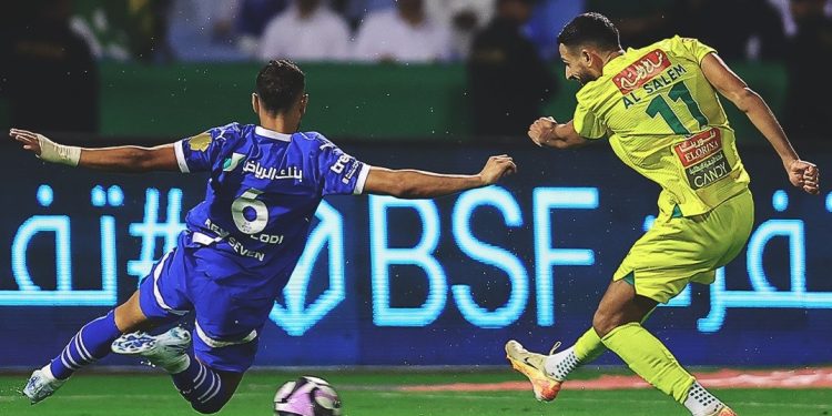 Al Khaleej bate o Al Hilal de virada pelo Campeonato Saudita