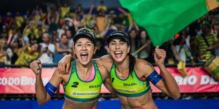 Bárbara e Carol encerram parceria com título da etapa Elite 16 do Circuito Mundial