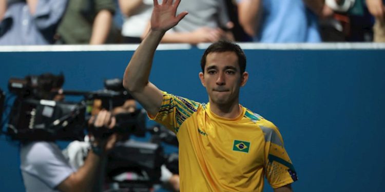 Calderano perde no 5º set e cai nas quartas do WTT Champions da Alemanha