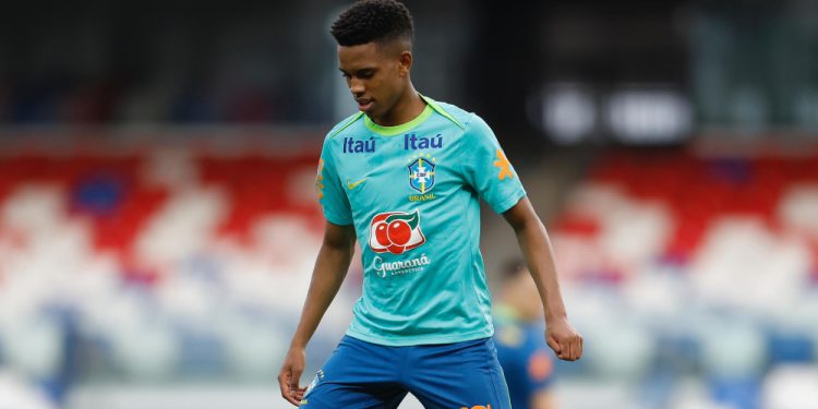 Artilheiro do Brasileirão, Estêvão projeta duelo contra a Venezuela