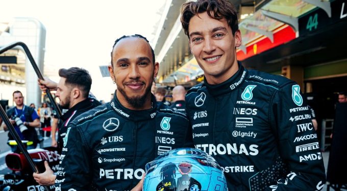 Russell homenageia Hamilton com capacete especial para Abu Dhabi