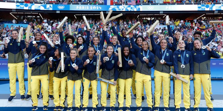 Retrospectiva: prata olímpica é o destaque do futebol feminino