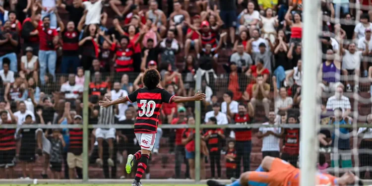 Flamengo estreia na Copinha com goleada de 5 a 0