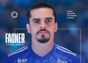 Cruzeiro anuncia contratações do lateral Fagner e do meia Eduardo
