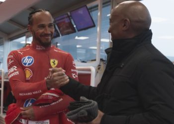 Pai revela preparação especial de Hamilton para estreia na Ferrari: “Treinou como louco”