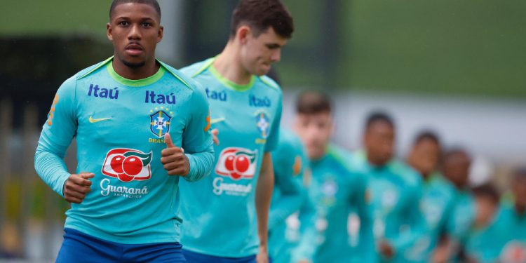 Seleção Brasileira realiza primeiro treinamento para o Sul-Americano Sub-20