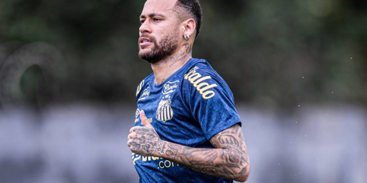 Neymar é registrado no BID e fará sua reestreia na Vila Belmiro após 12 anos