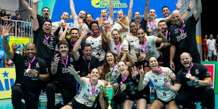 Osasco é tetracampeão da Copa Brasil de vôlei feminino