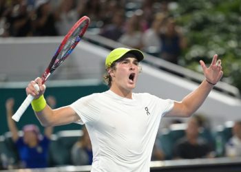 Thiem se empolga com João Fonseca: “Não há dúvida de que estará no topo”