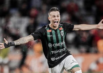 Corinthians abre negociação para contratar atacante Matheus Moraes, do Maringá