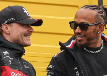 Bottas revela qual é a maior dificuldade de Hamilton em adaptação à Ferrari