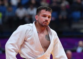 Daniel Cargnin é prata e Shirlen Nascimento leva bronze no Mundial de Judô