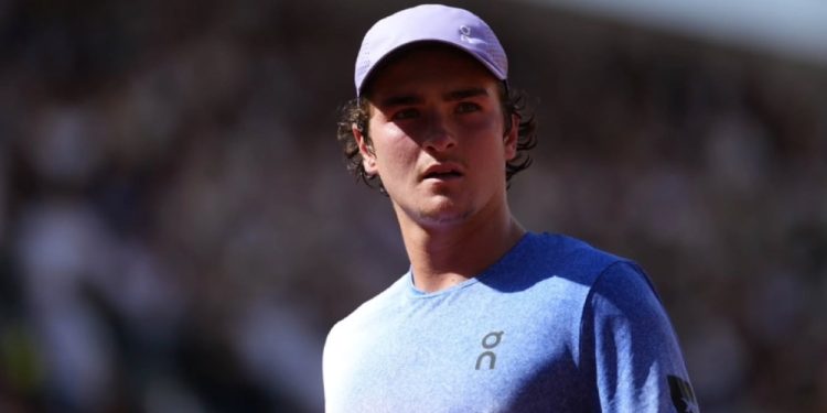 Fonseca admite nervosismo e falta de experiência em derrota para Draper