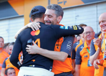 Chefe da McLaren elogia postura de Norris e Piastri em disputa limpa na Áustria