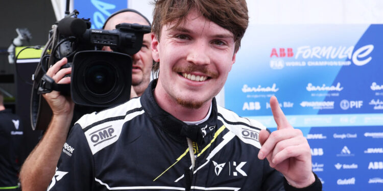 Dan Ticktum conquista primeira vitória na Fórmula E em Jacarta