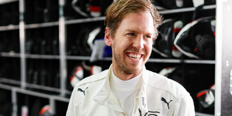 Vettel admite conversas com a Red Bull para assumir cargo administrativo