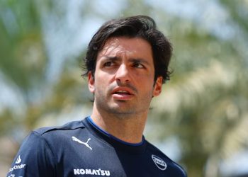 “Meu projeto de vida é lutar pelo título mundial com a Williams”, afirma Sainz