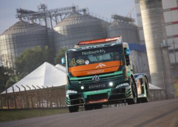 Felipe Giaffone segue entre os líderes da Copa Truck apesar de frustração em Cascavel
