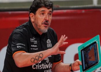 Luizomar Moura é o novo técnico da seleção feminina de vôlei de Cuba
