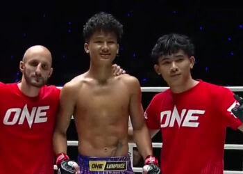 Tailandês de 17 anos vence com nocaute avassalador no ONE Friday Fights 119