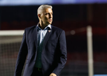 Crespo admite “momento crítico” no São Paulo: “Temos que nos dedicar ainda mais”