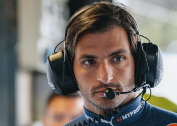 Sainz revela dificuldades com carro da Williams: “Não me sinto à vontade”