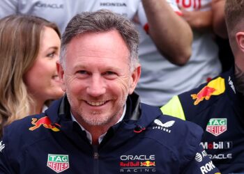 Red Bull oficializa a saída de Christian Horner com multa rescisória milionária