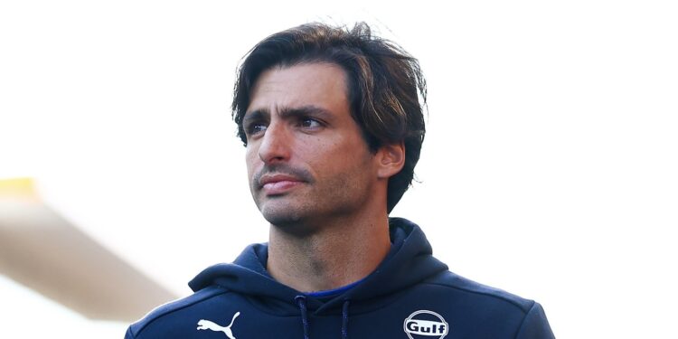 Sainz critica punição da FIA após incidente com Lawson: “É uma completa piada”