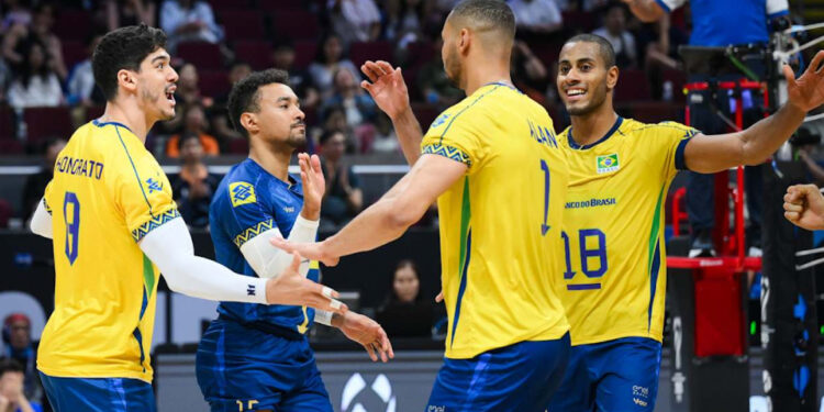 Brasil busca virada sobre a China e estreia com vitória no Mundial de Vôlei