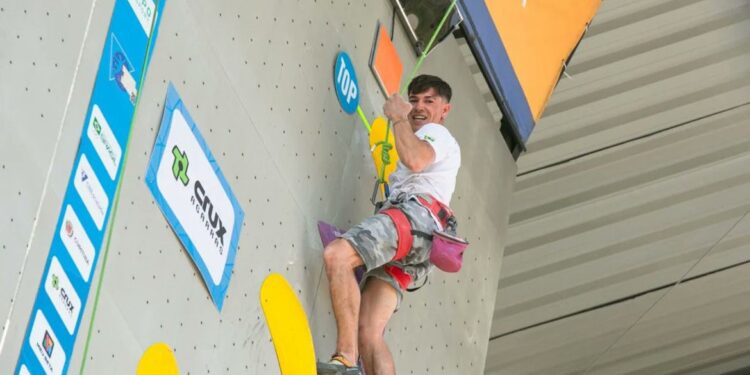 Eduardo Schaus conquista prata no Mundial de escalada paralímpica