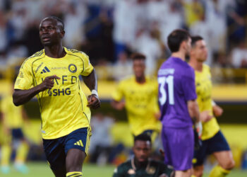 Al Nassr vence Al Kholood em casa e segue na liderança da Liga Saudita