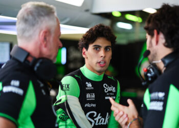 Chefe da Sauber admite desafios no GP de Singapura: “Legítimo teste de resistência”