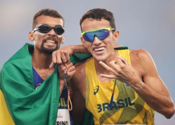 Brasil encerra terça com ouros de Ricardo Mendonça e Yeltsin e 14 pódios no Mundial