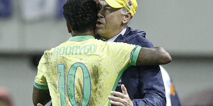 Ancelotti diz que Brasil vai jogar bonito, mas pede responsabilidade