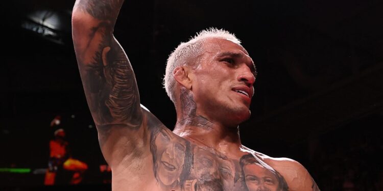 Charles do Bronx vence polonês no UFC Rio e aumenta recorde de finalizações