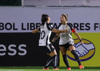 Corinthians vence o Santa Fé e avança na Libertadores Feminina