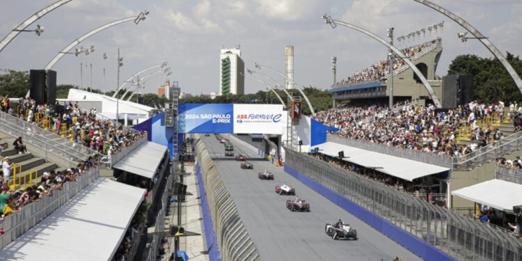 Fórmula E bate recordes de audiência na TV e de total de fãs pelo mundo