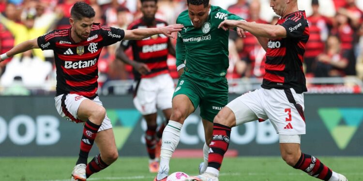 A “espanholização” de Palmeiras e Flamengo avança na América