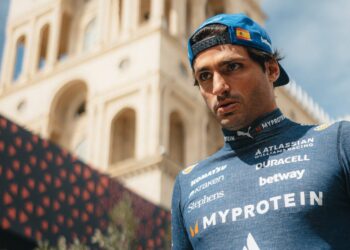 Sainz avalia temporada 2025 da F1 como uma das mais difíceis de sua carreira